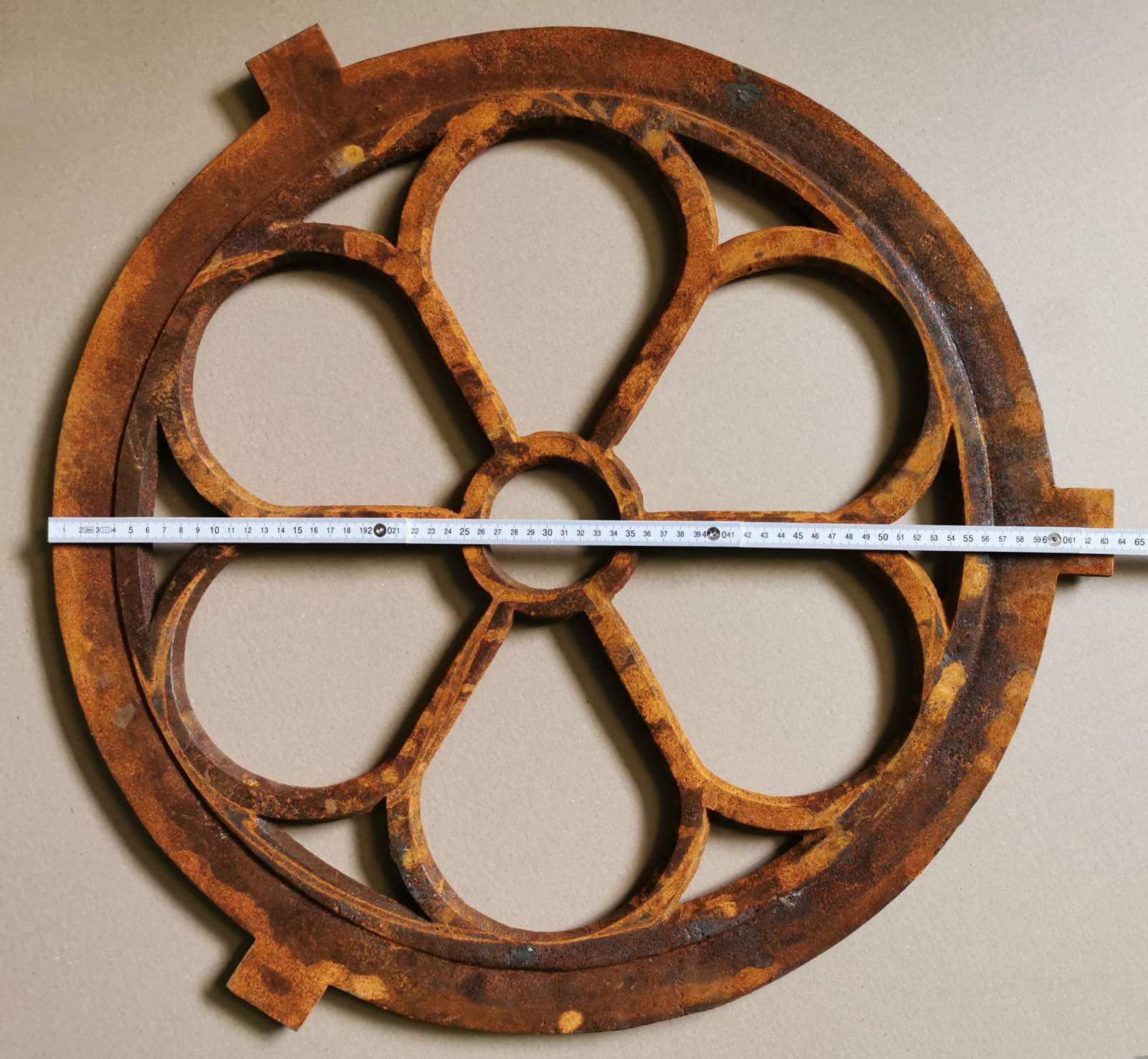 Fenêtre ornementale ronde - style antique - fer/rouille - 60 cm