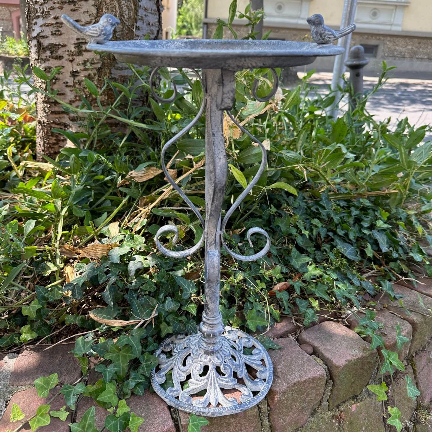 Bain oiseau abreuvoir pour oiseaux pour jardin métal gris style antique 44cm